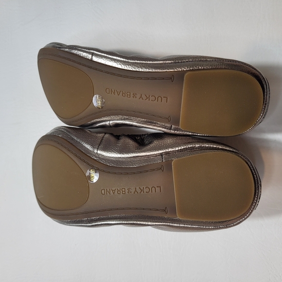 Lucky Brand  Ballet Flats Silver Pewter Leatger Round Toe Lace Up Detail Sz 6.5 - Picture 7 of 8